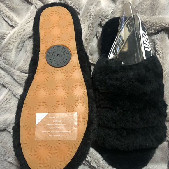 Ugg Fluff Yeah Slide - Picture 2 of 3